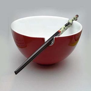 Ramen bowl with chopstick rests
